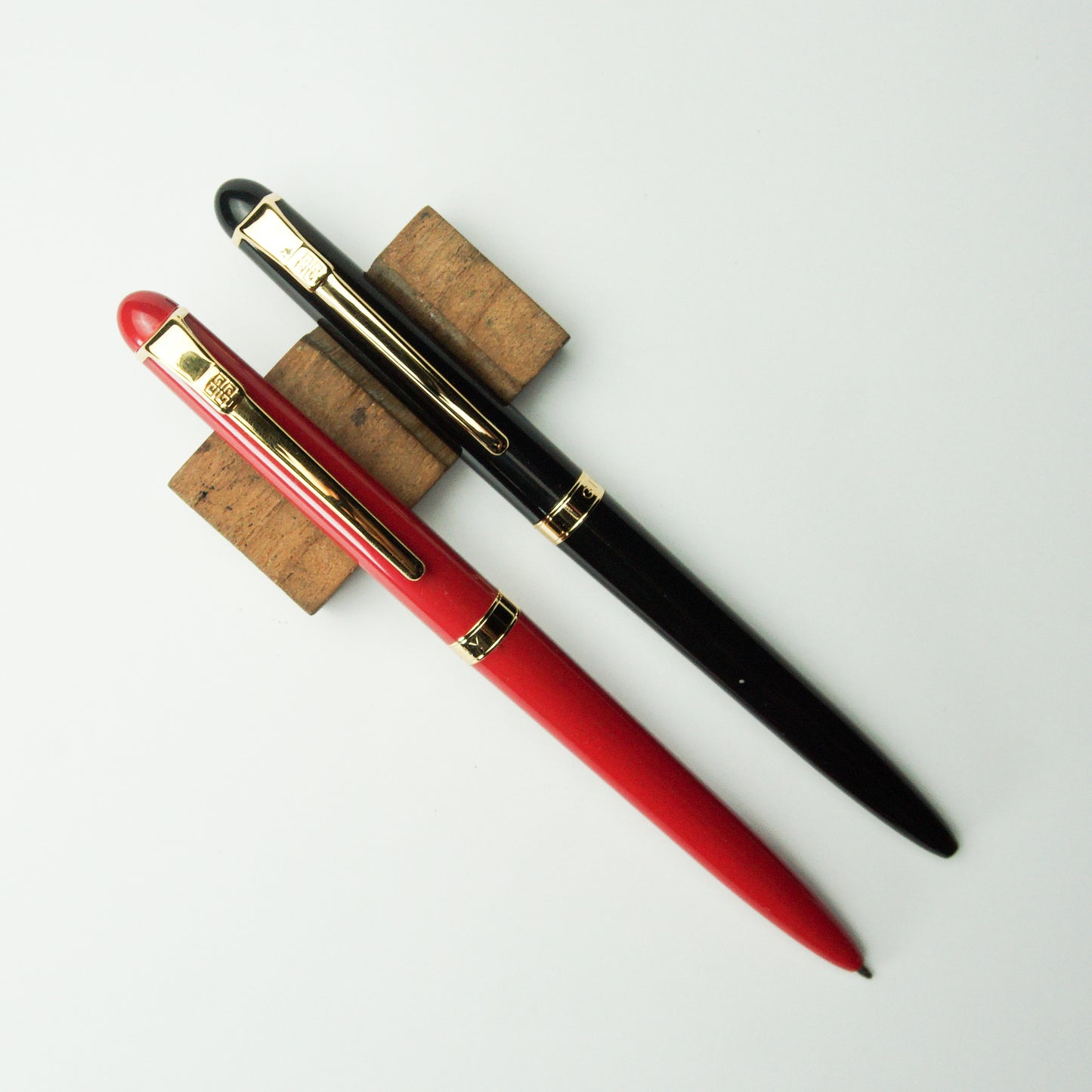 GIVENCHY STYLOS BALLPOINT SET