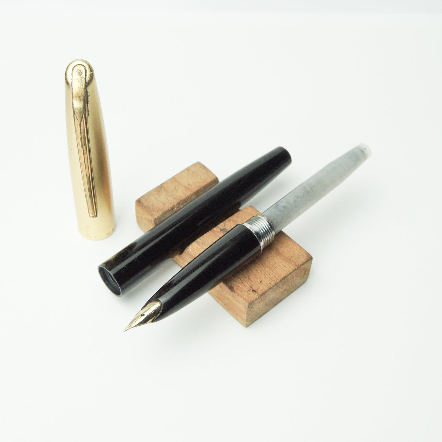 PLATINUM HONEST 66 BLACK GT FOUNTAIN PEN (1968)
