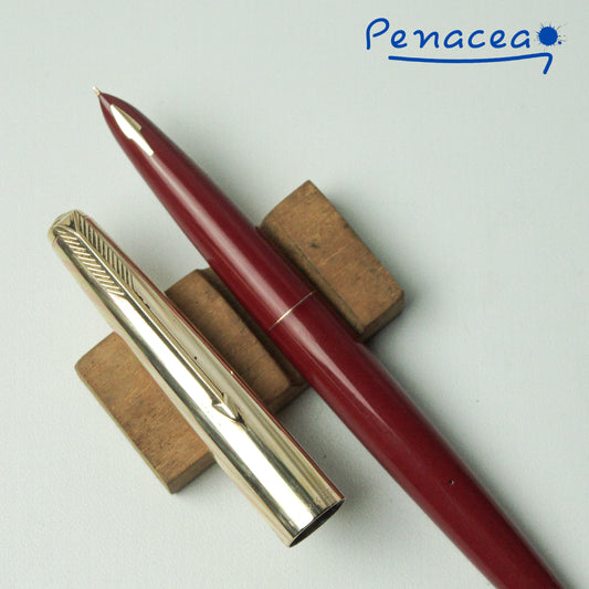 PARKER 61 HEIRLOOM RED FOUNTAIN PEN  (1960s)