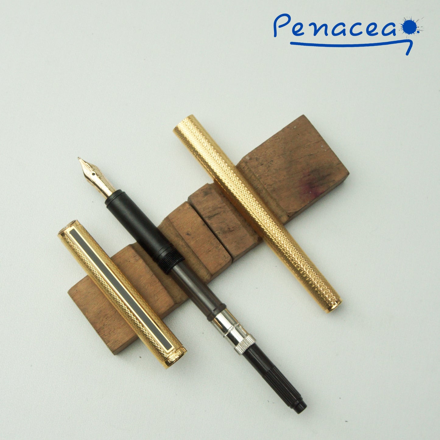 ALFRED DUNHILL GEMLINE BARLEYCORN GOLDPLATED FOUNTAIN PEN (1980s)