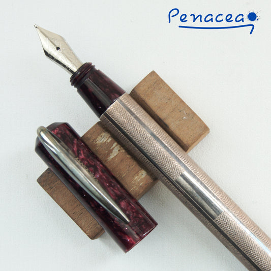 VISCONTI RINASCIMENTO RED STARDUST FOUNTAIN PEN (2001)