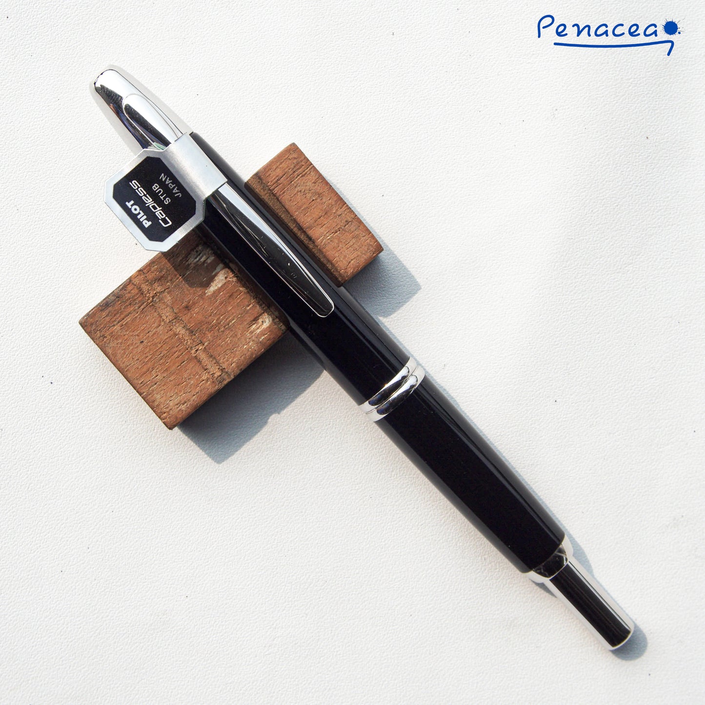 PILOT CAPLESS BLACK LACQUER CT FOUNTAIN PEN (2016)