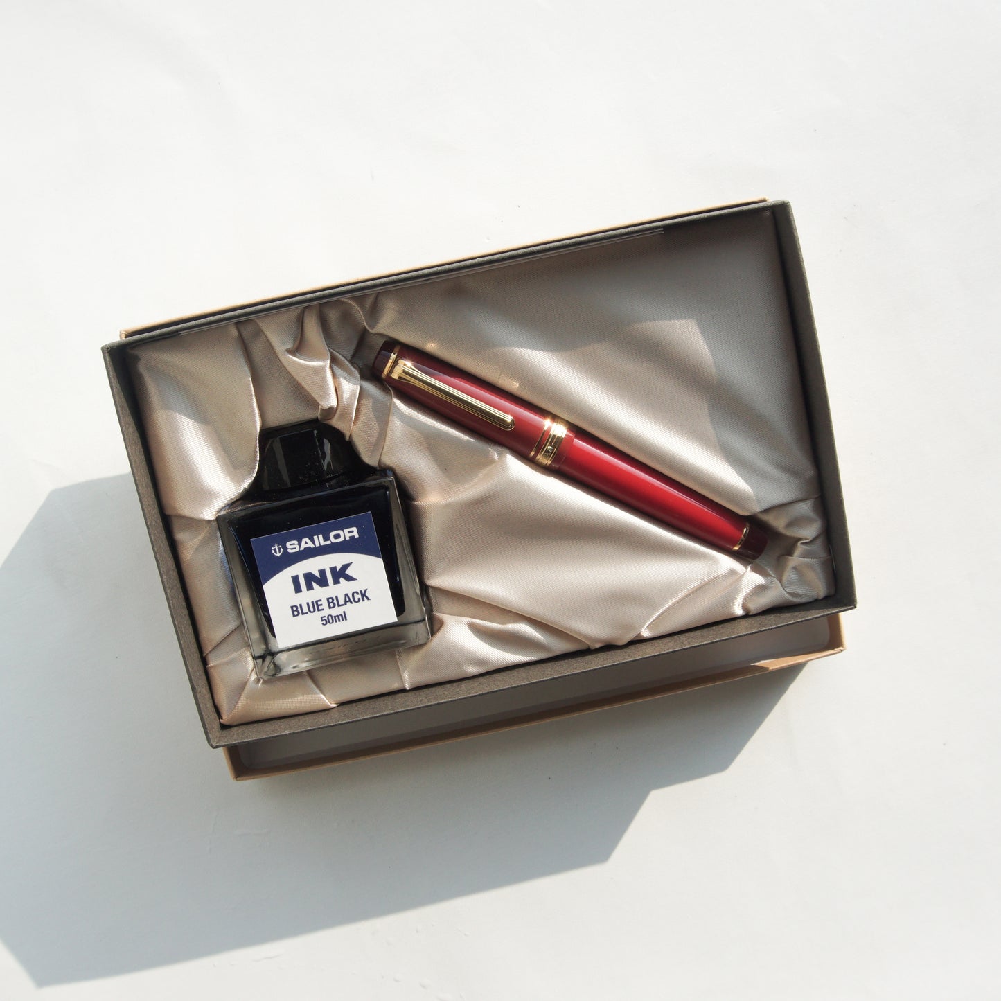 SAILOR PROFESSIONAL GEAR LIMITED EDITION KAN-REKI FOUNTAIN PEN (2015)