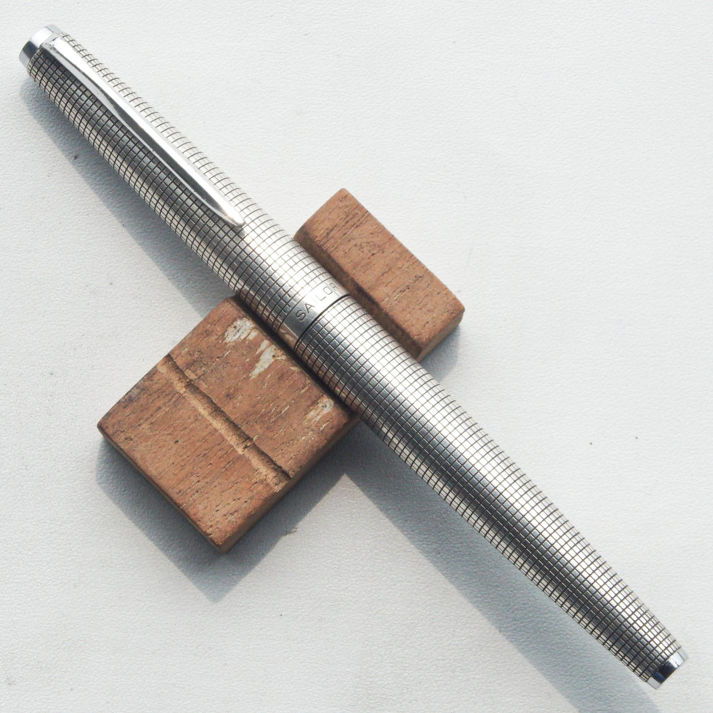 SAILOR STERLING CROSSHATCH FOUNTAIN PEN (1976)