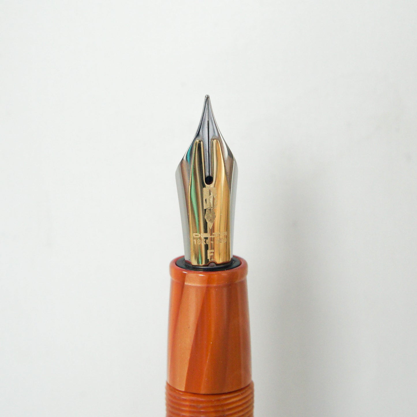 DELTA X CHATTERLEY FUSION 82 LE CELLULOID SAFRON FOUNTAIN PEN (2014)