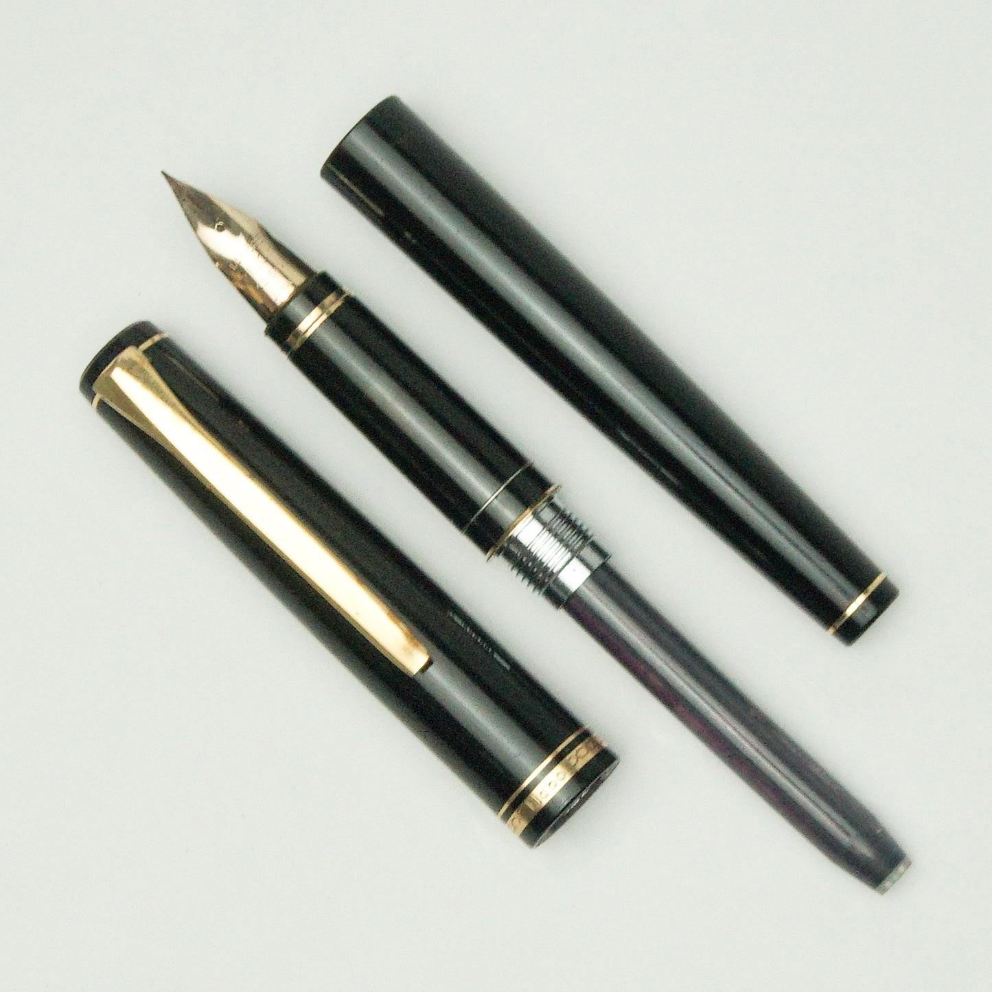PILOT VINTAGE ELABO BLACK GT FOUNTAIN PEN (1979)