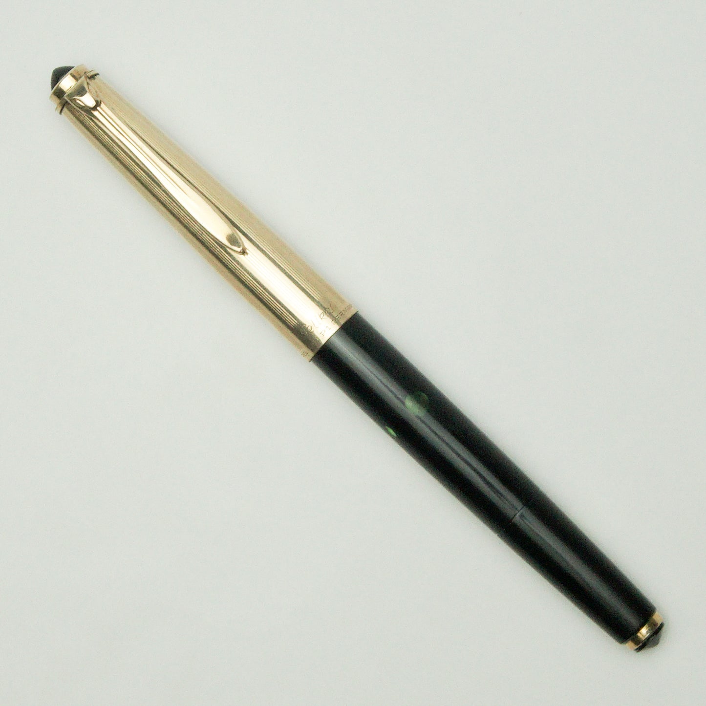 PELIKAN P1 DOUBLE ROLLED GOLD DIAMOND BLACK FOUNTAIN PEN (1961)