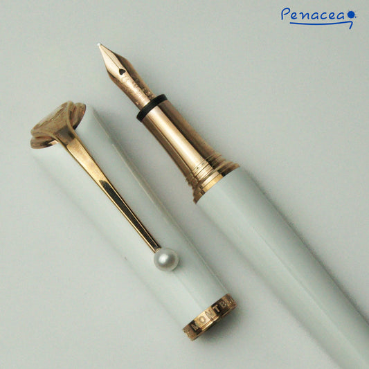MONTBLANC MUSES MARILYN MONROE SPECIAL EDITION PEARL WHITE FOUNTAIN PEN (2018)