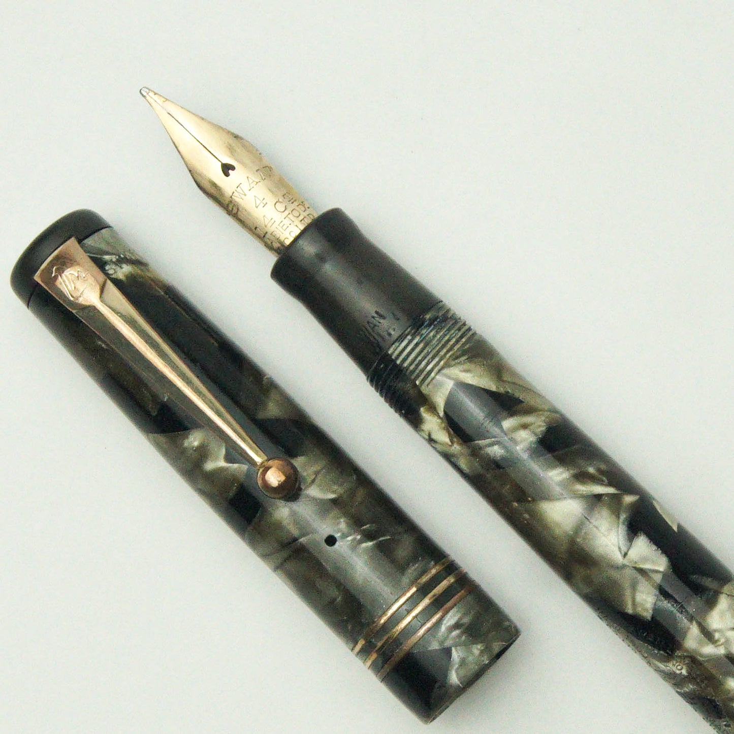 MABIE TODD SWAN LEVERLESS 1045 FOUNTAIN PEN (1930s)