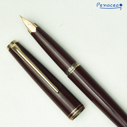 MONTBLANC 221P BURGUNDY FOUNTAIN PEN (1980s)