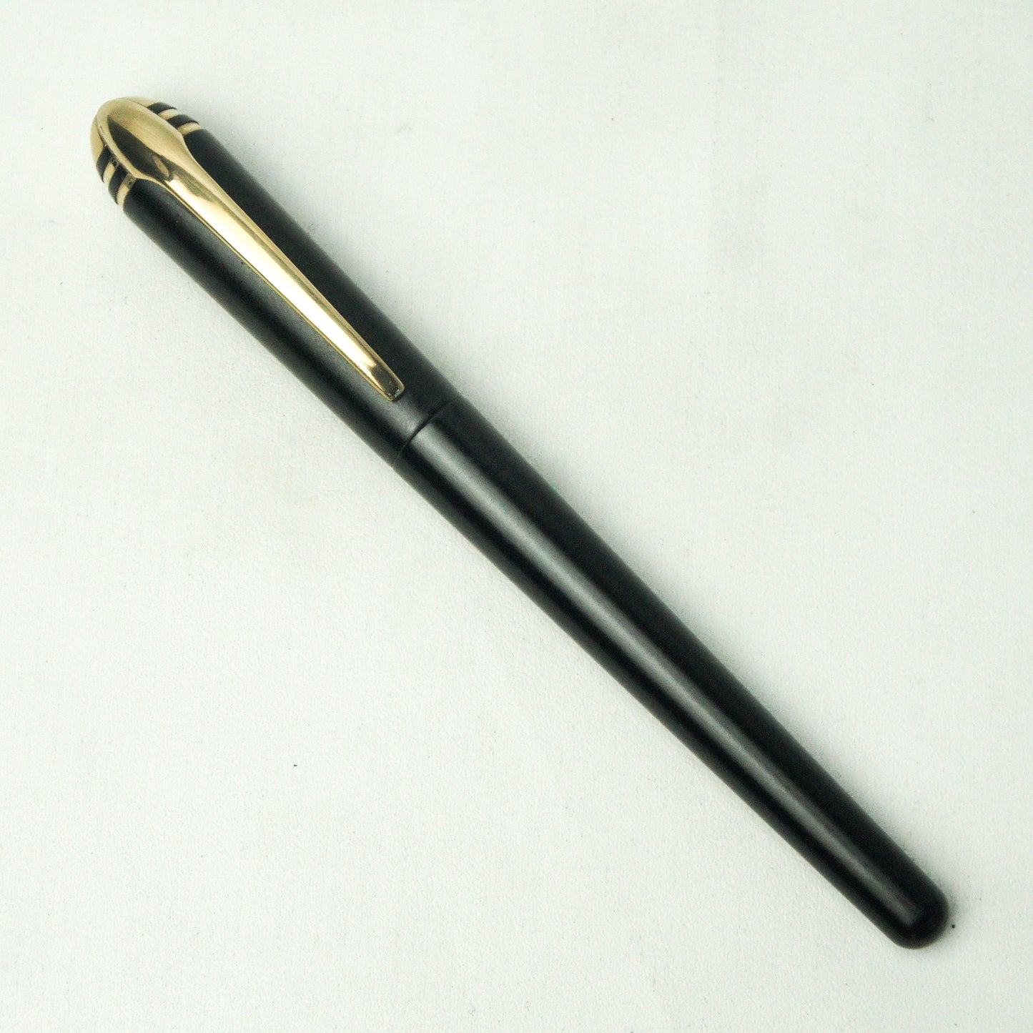 BULGARI ROMA MATTE BLACK GT FOUNTAIN PEN (1990s)