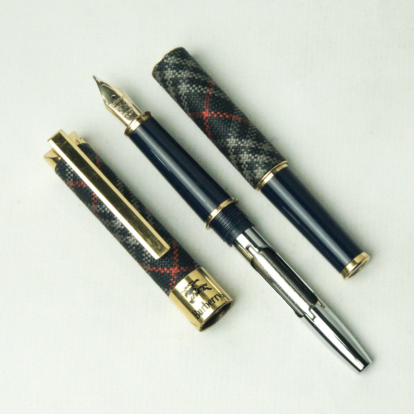 BURBERRY CHECK COLLECTION BEF303 FOUNTAIN PEN (1996)