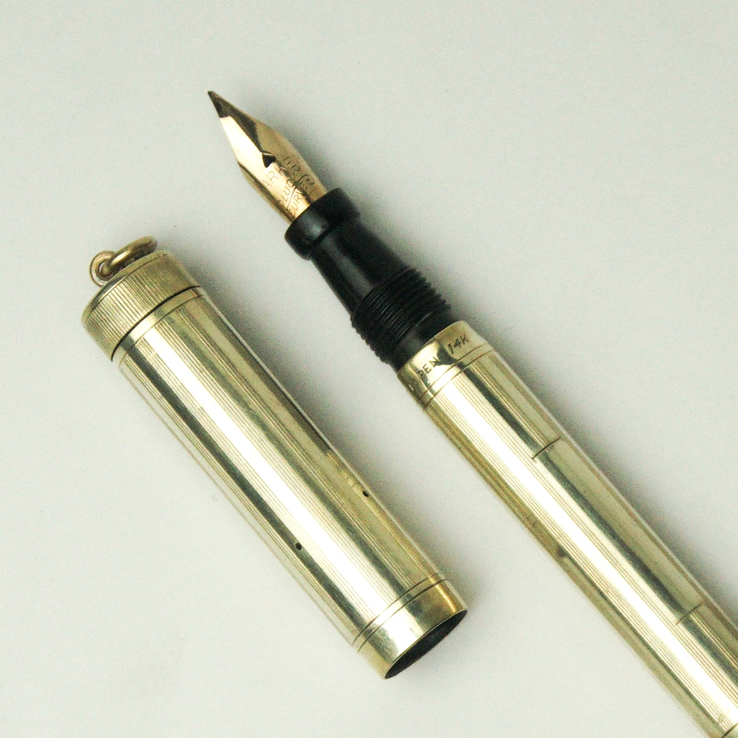PARKER LUCKY CURVE NO.202 SOLID GOLD 14K FOUNTAIN PEN (1922)
