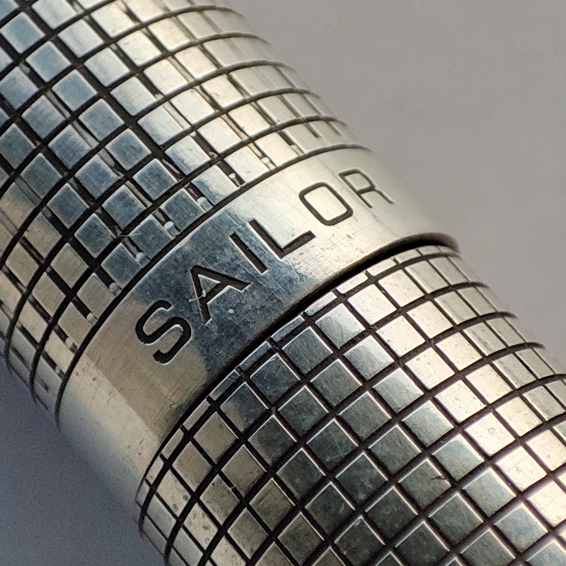 SAILOR STERLING CROSSHATCH FOUNTAIN PEN (1976)