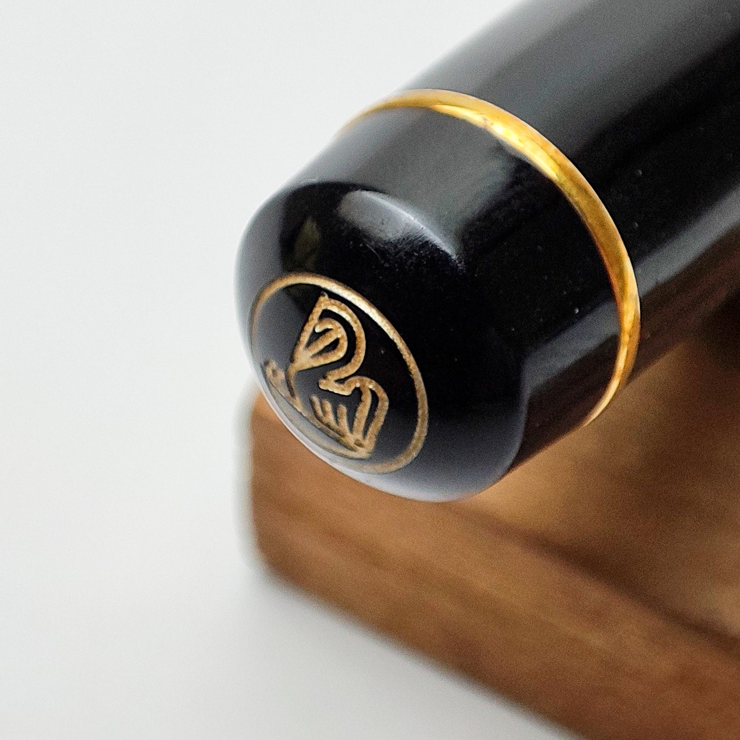 PELIKAN M250 OLDSTYLE BLACK GT FOUNTAIN PEN (1985)