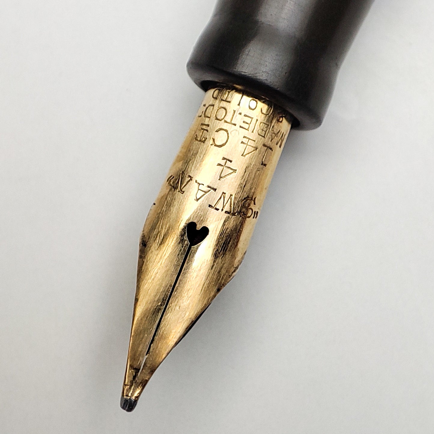MABIE TODD SWAN LEVERLESS 1045 FOUNTAIN PEN (1930s)
