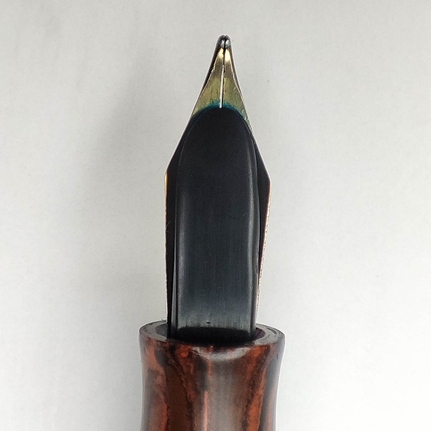 WATERMAN 52 RED RIPPLE FOUNTAIN PEN (1925)