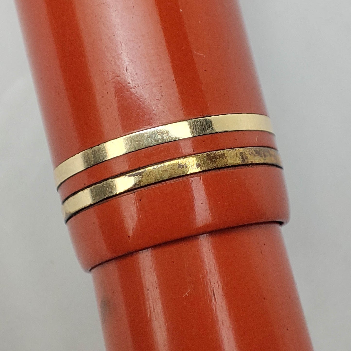 PARKER DUOFOLD LUCKY CURVE SENIOR RED PERMANITE FOUNTAIN PEN (1928)