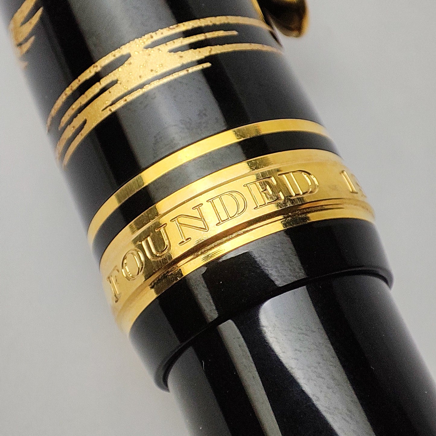SAILOR 1911 LARGE MAKIE MT. FUJI & CRANE (2020)