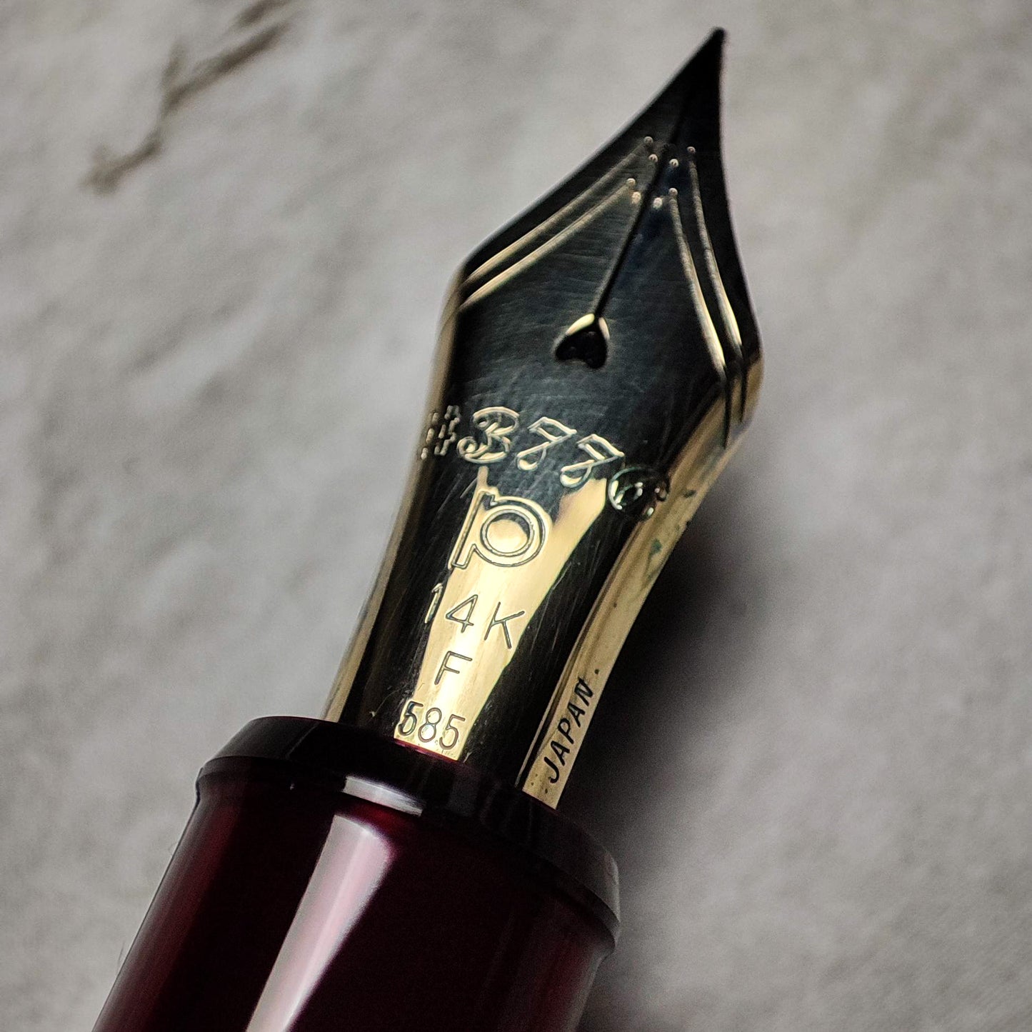 PLATINUM 3776 CENTURY BOURGOUGNE FOUNTAIN PEN (2020)