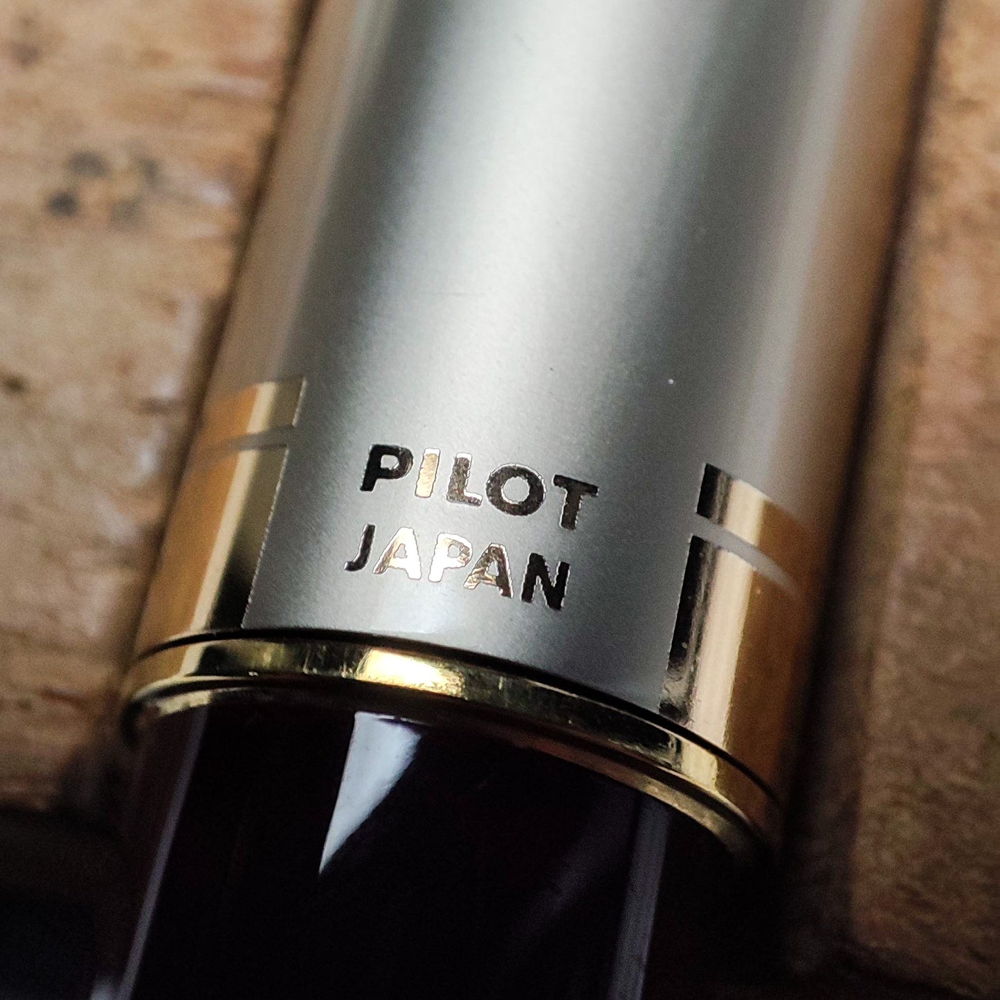 PILOT ELITE 95S BURGUNDY FOUNTAIN PEN (2023)