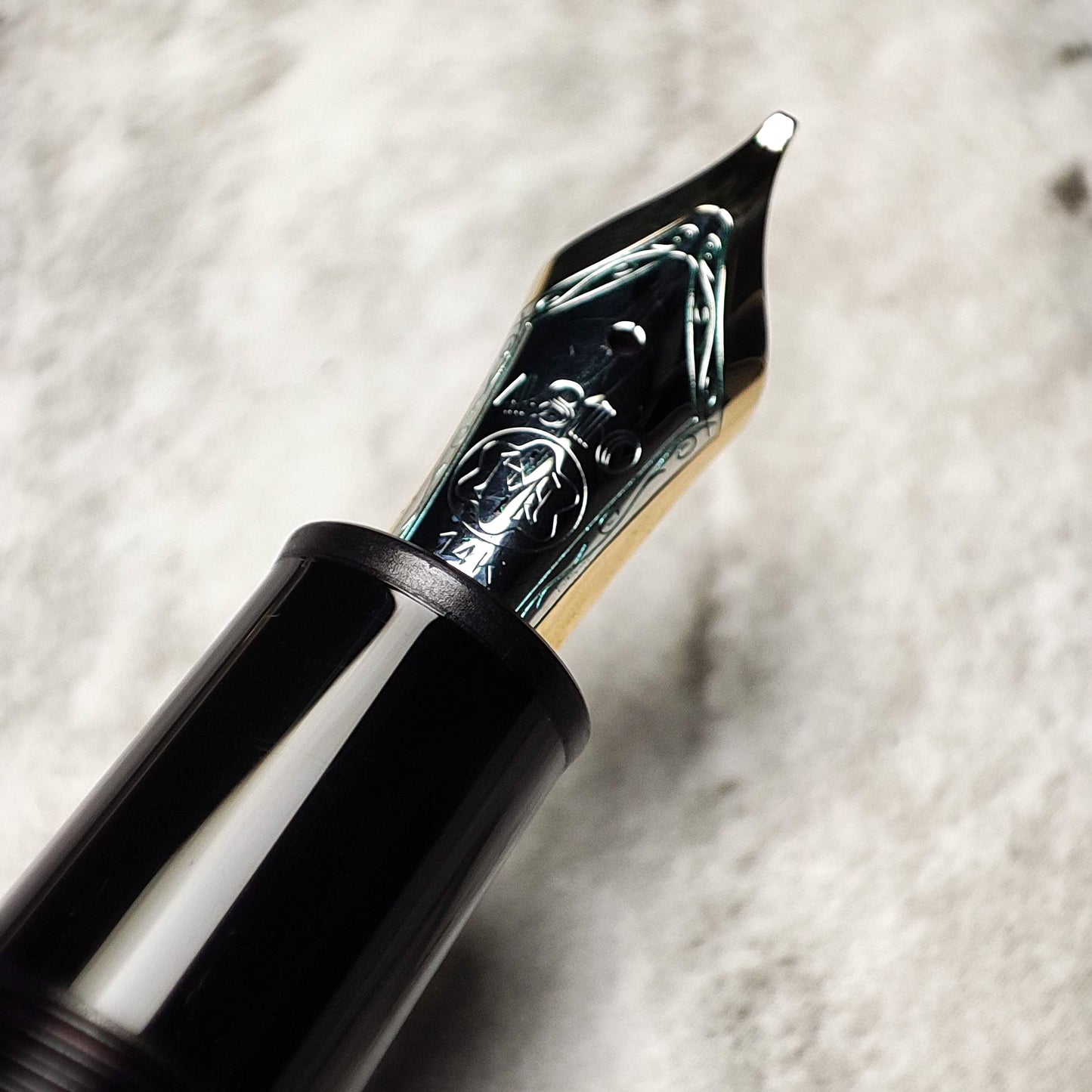 MONTBLANC MEISTERSTUCK 146 LEGRAND FOUNTAIN PEN (1995)
