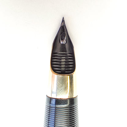 SHEAFFER SNORKEL TRIUMPH FOUNTAIN PEN (1955)