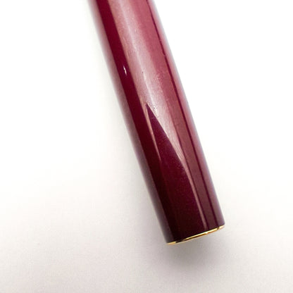 PILOT U BURGUNDY FOUNTAIN PEN (1977)