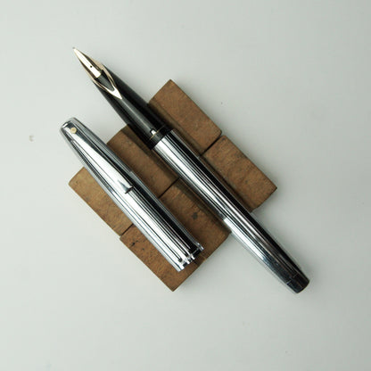 SHEAFFER TRIUMPH IMPERIAL 506X FOUNTAIN PEN (1979)