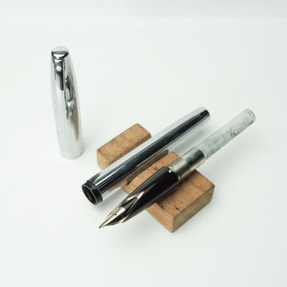 SHEAFFER TRIUMPH IMPERIAL 506X FOUNTAIN PEN (1979)