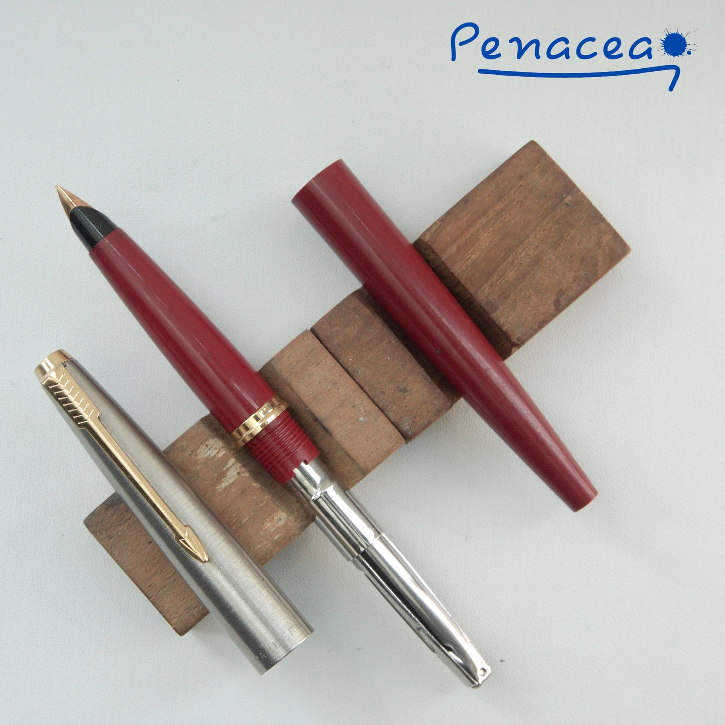 PARKER 45 CLASSIC GT RAGE RED FOUNTAIN PEN (1970s)