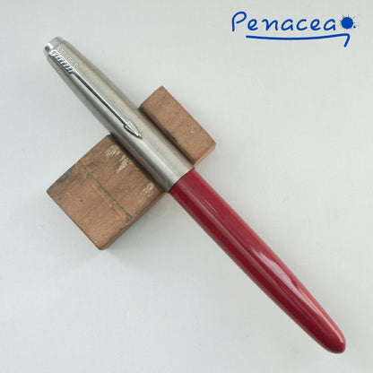 PARKER 21 RAGE RED FOUNTAIN PEN (1960s)