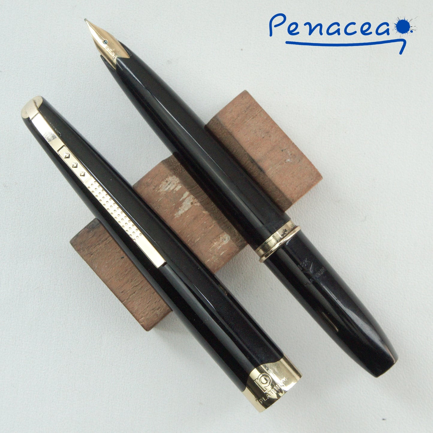 PLATINUM POCKET PKB-2000 BLACK GT FOUNTAIN PEN (1975)