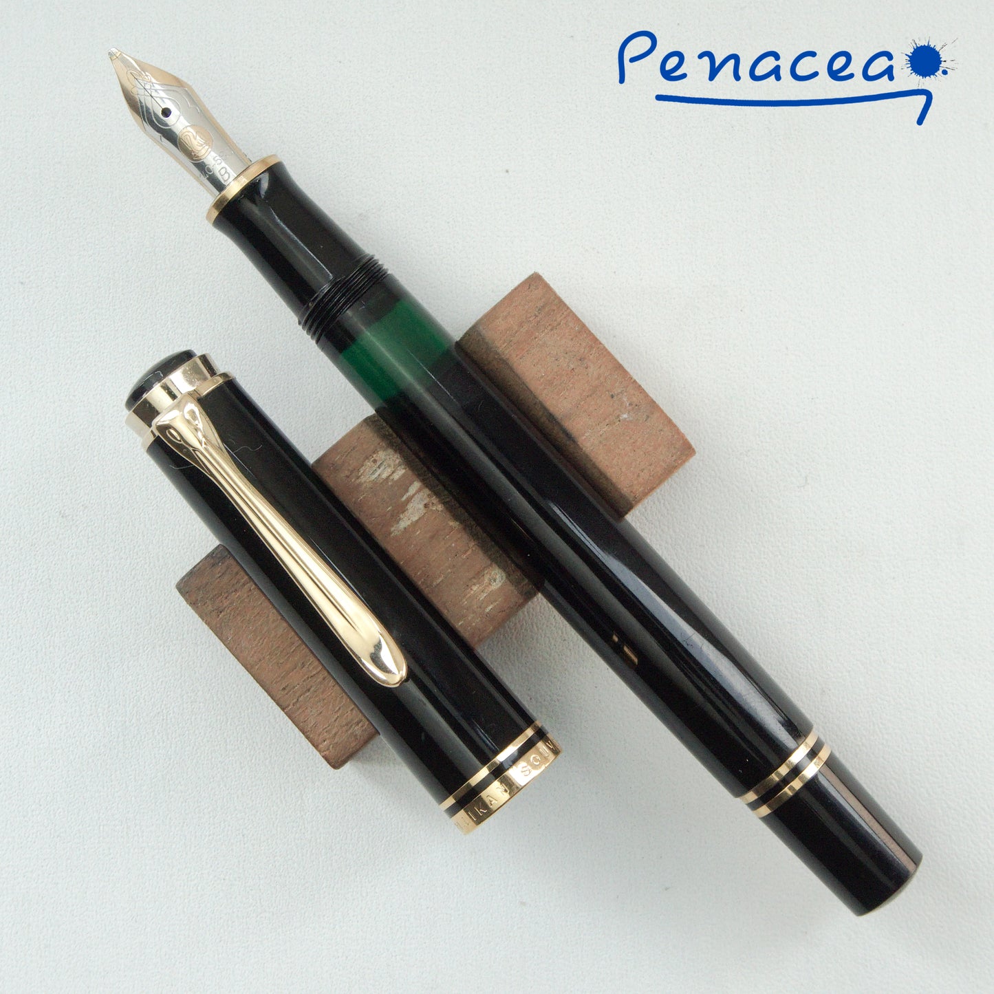 PELIKAN SOUVERAN M400 BLACK GT FOUNTAIN PEN (2000's)