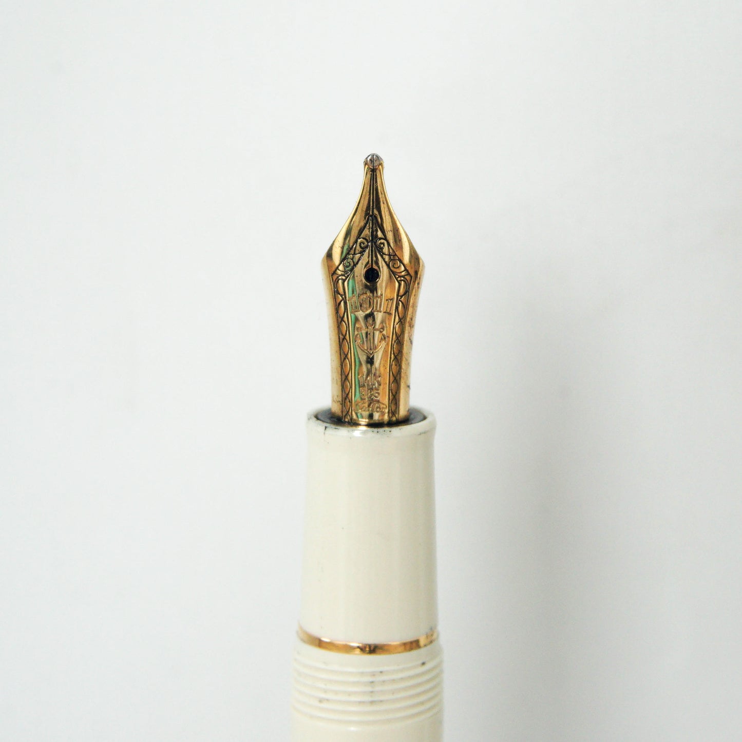 SAILOR 1911 STANDARD IVORY WHITE GT FOUNTAIN PEN (2015)