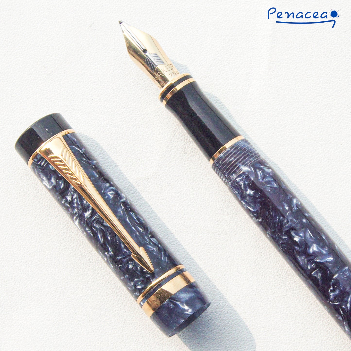 PARKER DUOFOLD INTERNATIONAL BLUE MARBLE FOUNTAIN PEN (1995)