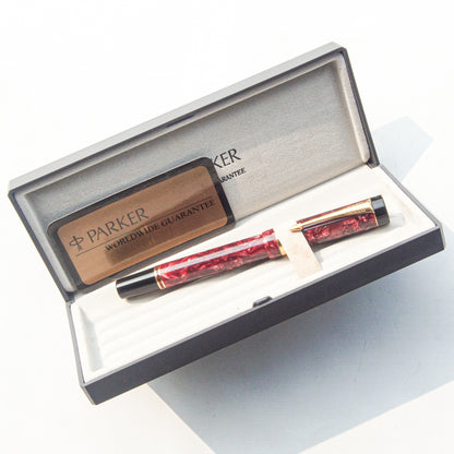 PARKER DUOFOLD INTERNATIONAL RED MARBLE MARK I FOUNTAIN PEN (1989)