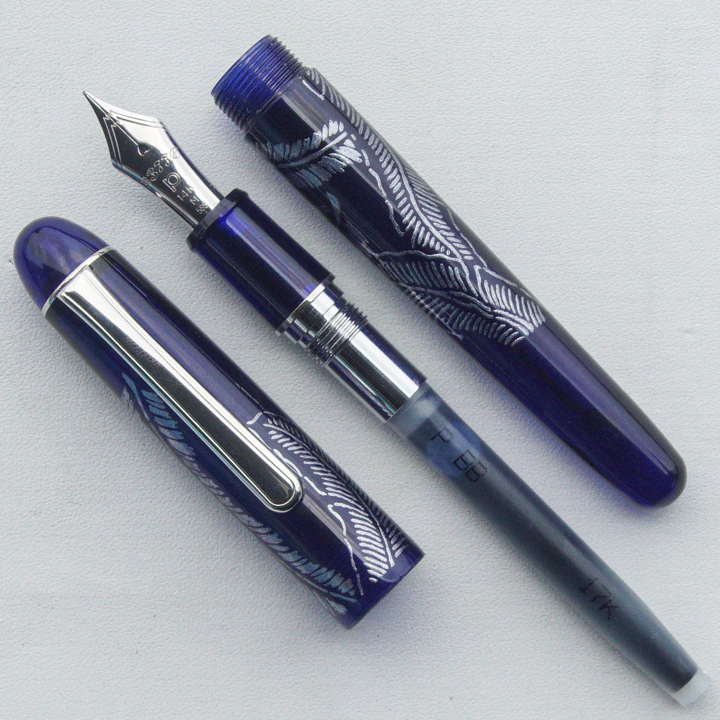 PLATINUM x MITSUKOSHI LIMITED EDITION BLUE FEATHER FOUNTAIN PEN  (2016)