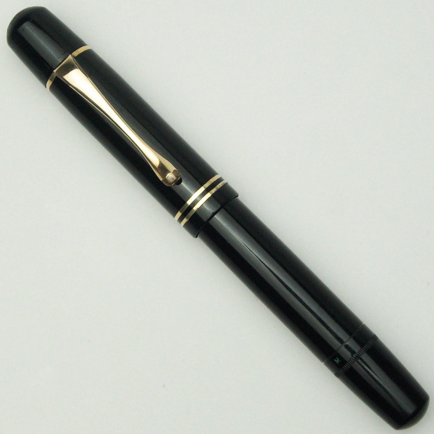 PELIKAN 100N BLACK GT FOUNTAIN PEN (1940s)