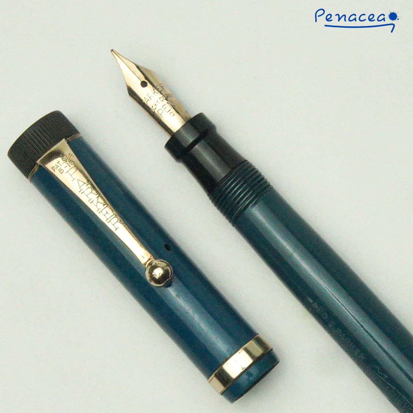 PARKER DUOFOLD LUCKY CURVE PASTEL NAPLES BLUE FOUNTAIN PEN (1920s)