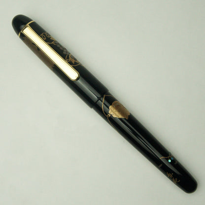 PLATINUM MAKIE YAMABUDOTORISU FOUNTAIN PEN (2010s)