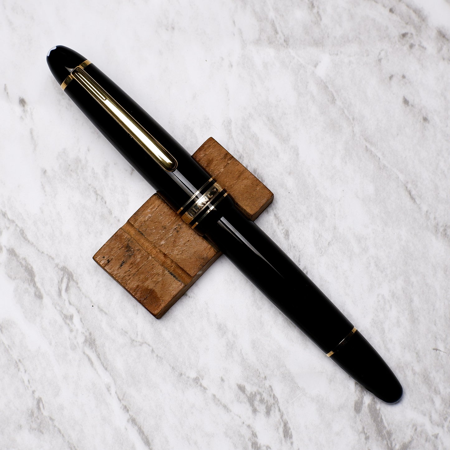 MONTBLANC MEISTERSTUCK 146 LEGRAND FOUNTAIN PEN (1995)