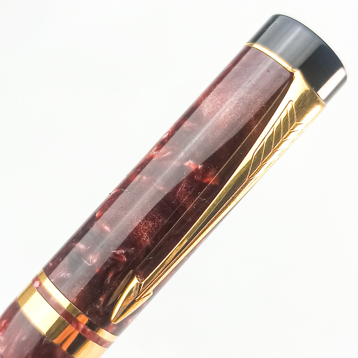 PARKER DUOFOLD INTERNATIONAL RED MARBLE MARK I FOUNTAIN PEN (1989)