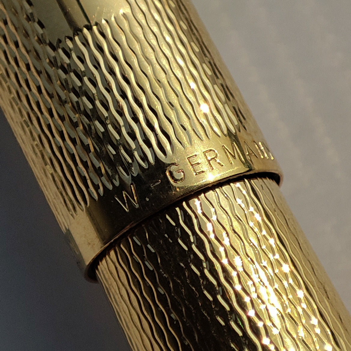 PELIKAN M760 JUBILEE GOLDPLATED BARLEYCORN FOUNTAIN PEN  (1988)