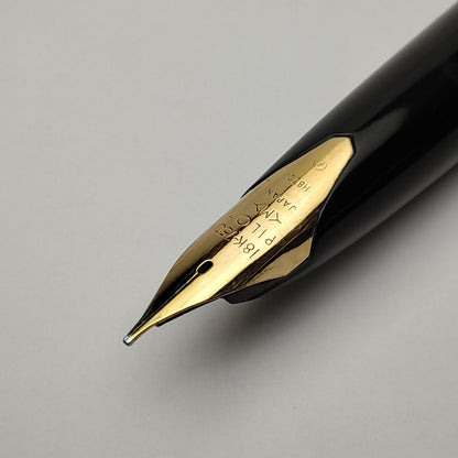 PILOT CUSTOM KR FABRIC ETCHED FOUNTAIN PEN (1972)