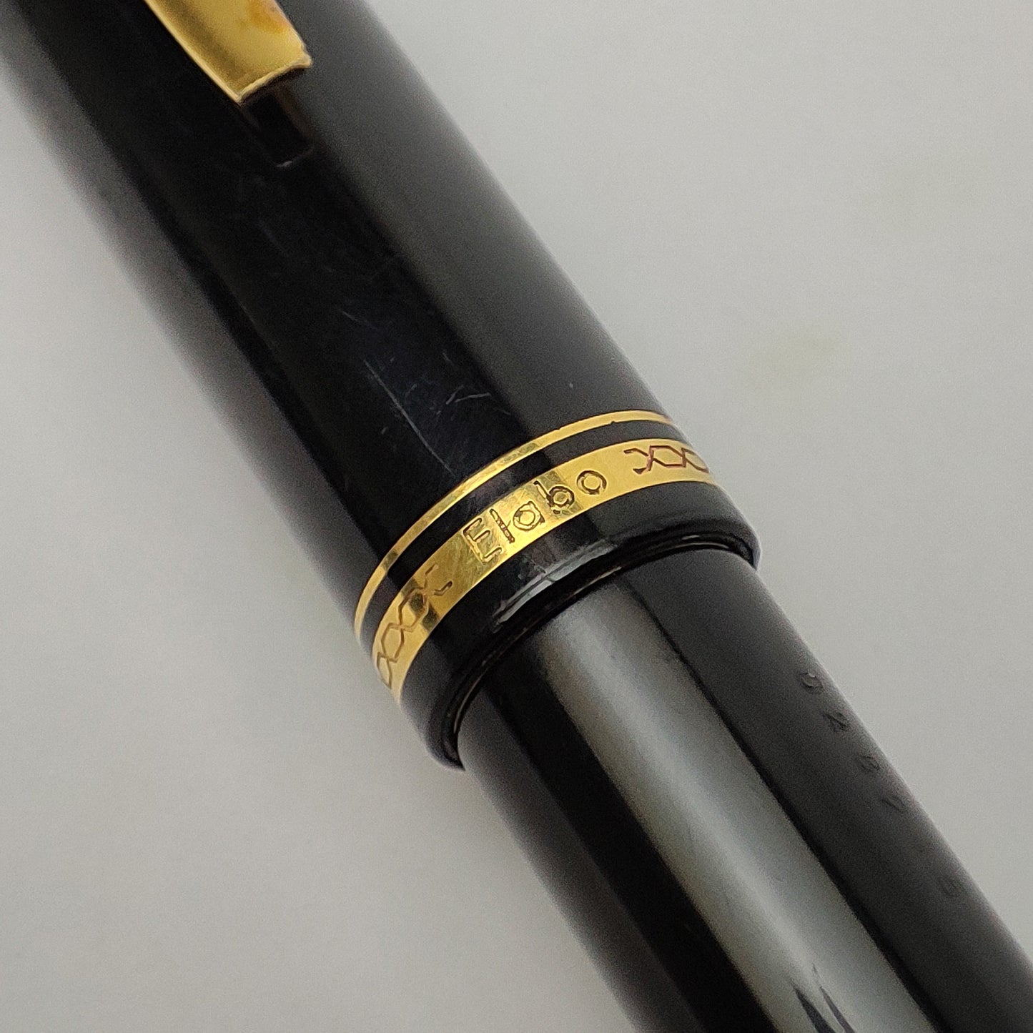 PILOT VINTAGE ELABO BLACK GT FOUNTAIN PEN (1979)