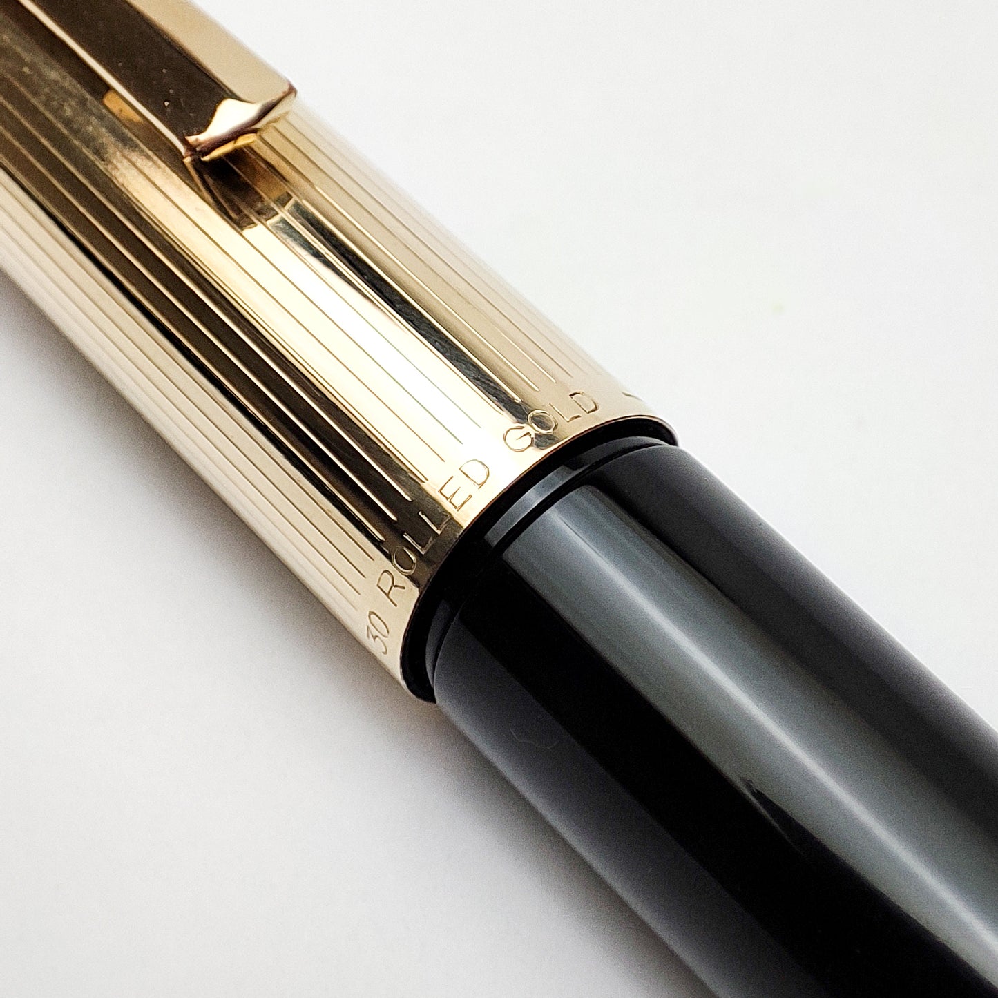 PELIKAN M30 BLACK ROLLED GOLD FOUNTAIN PEN (1965)