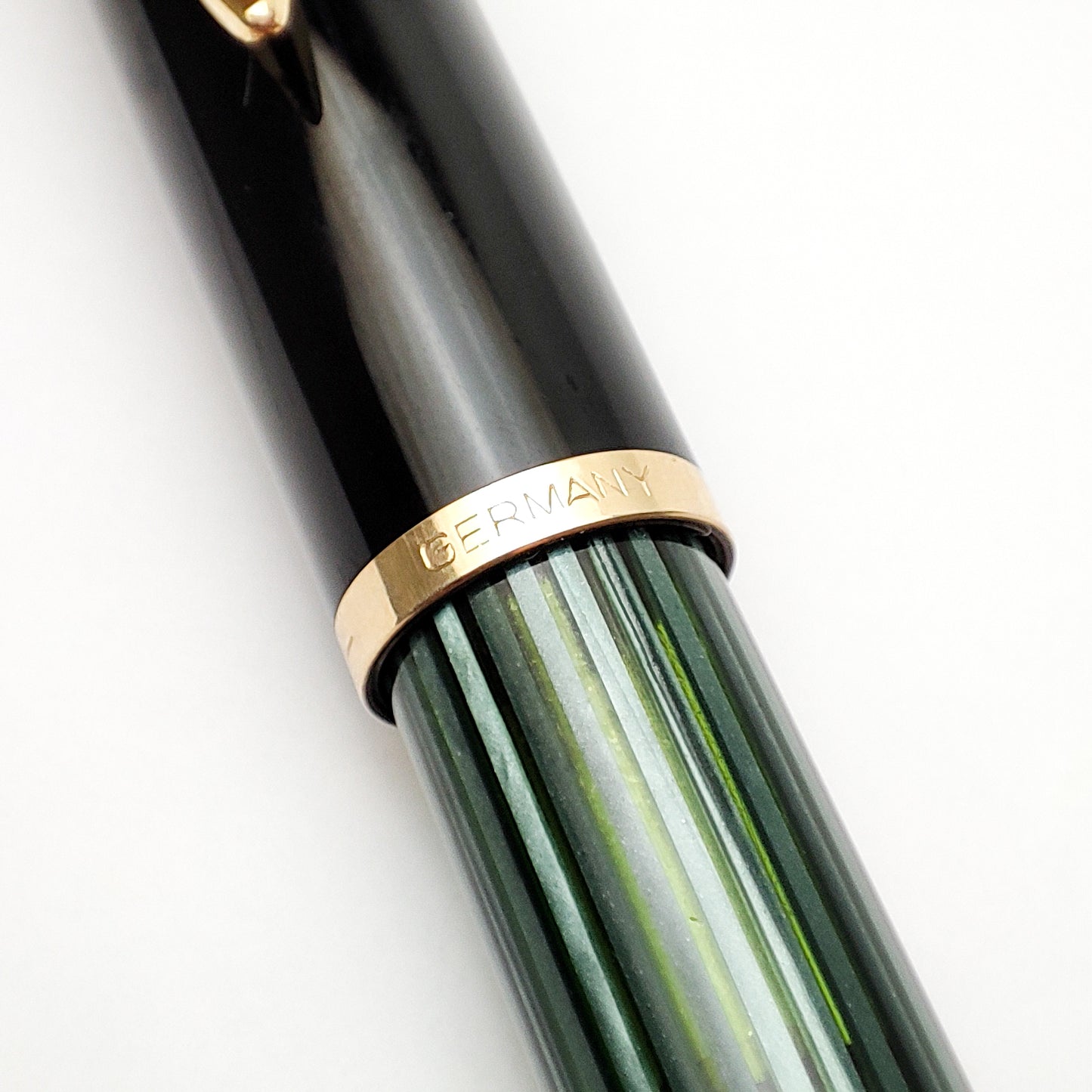 PELIKAN 400NN GREEN STRIPE FOUNTAIN PEN (1965)