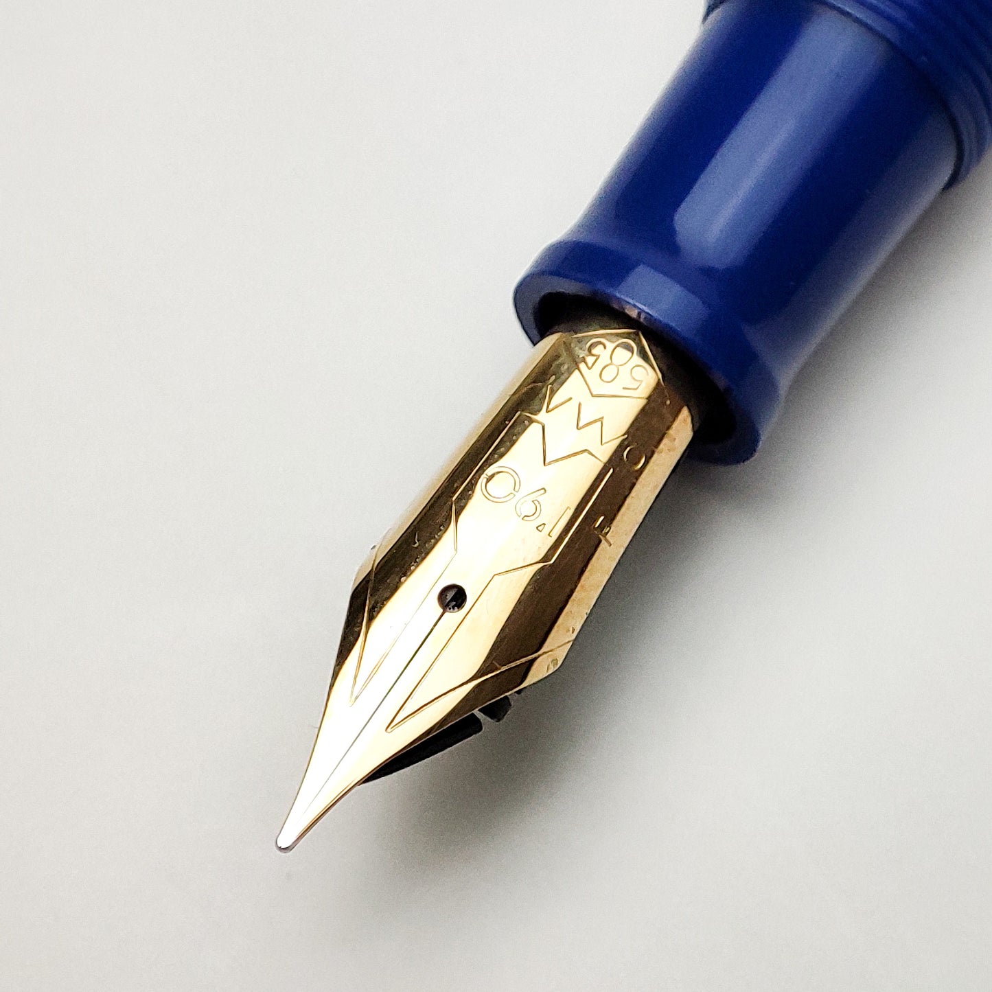 OMAS ITALIANA T90 BLUE SPECIAL EDITION FOUNTAIN PEN (1990)