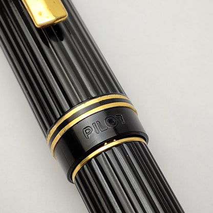 PILOT JUSTUS VINTAGE BLACK GT FOUNTAIN PEN (1986)